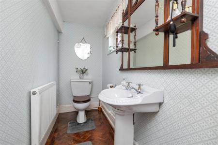 CLOAKROOM