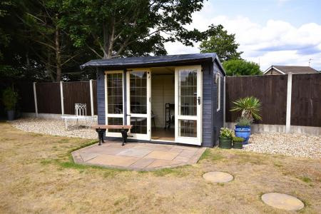 SUMMER HOUSE