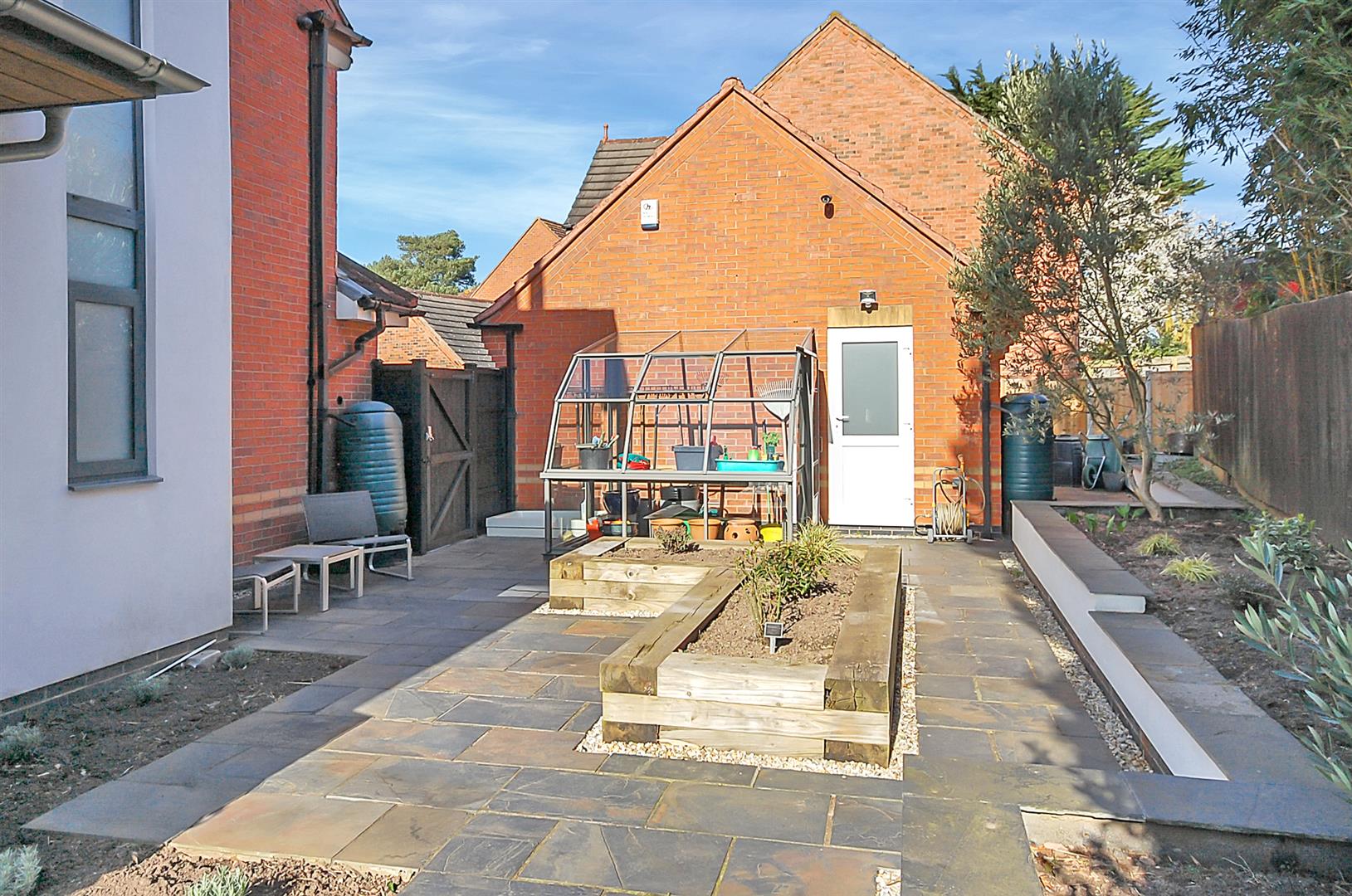 4 bedroom Detached House for sale in Radcliffe on Trent