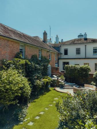 image25
