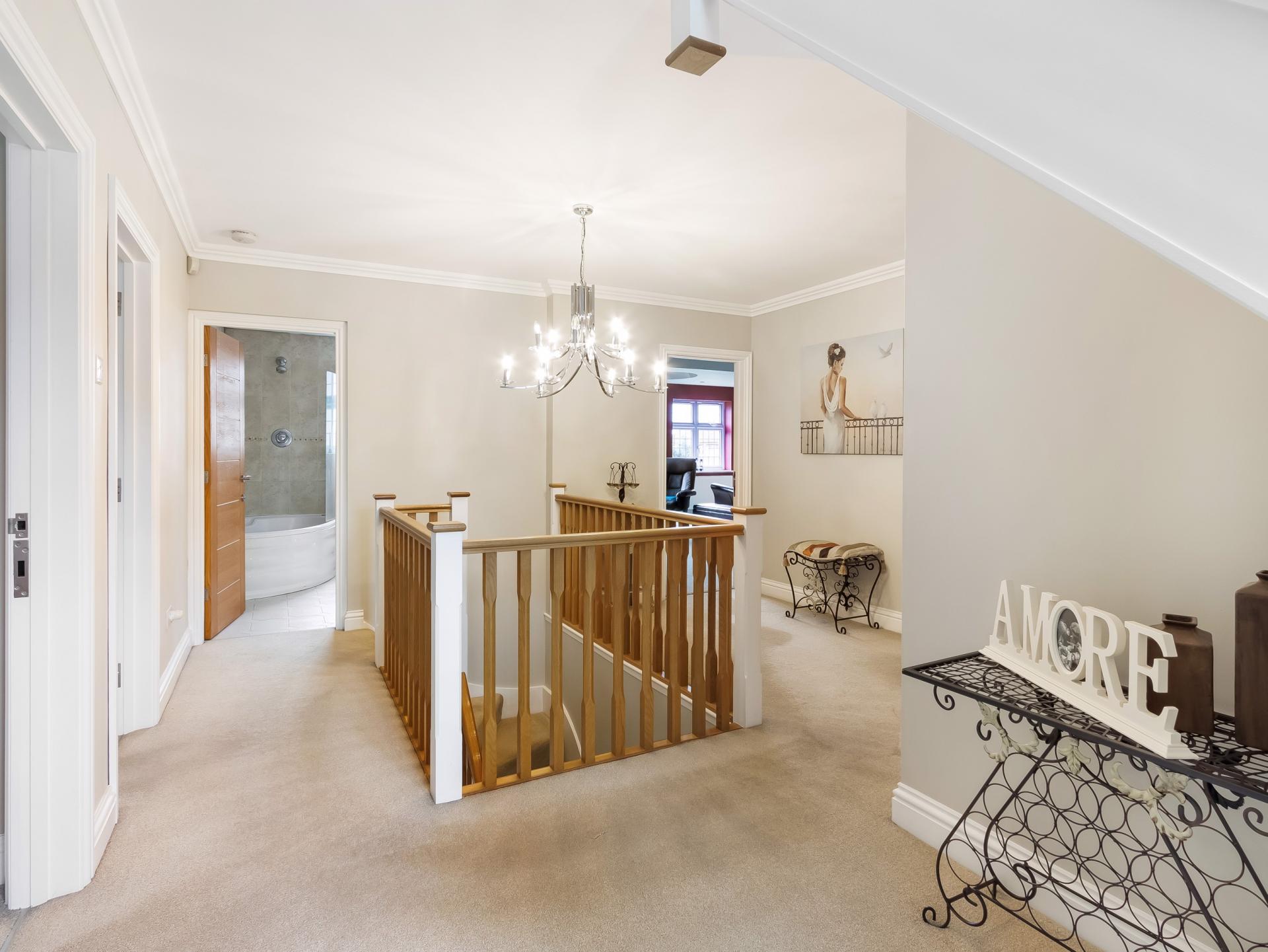 5 bedroom House for sale in Goffs Oak