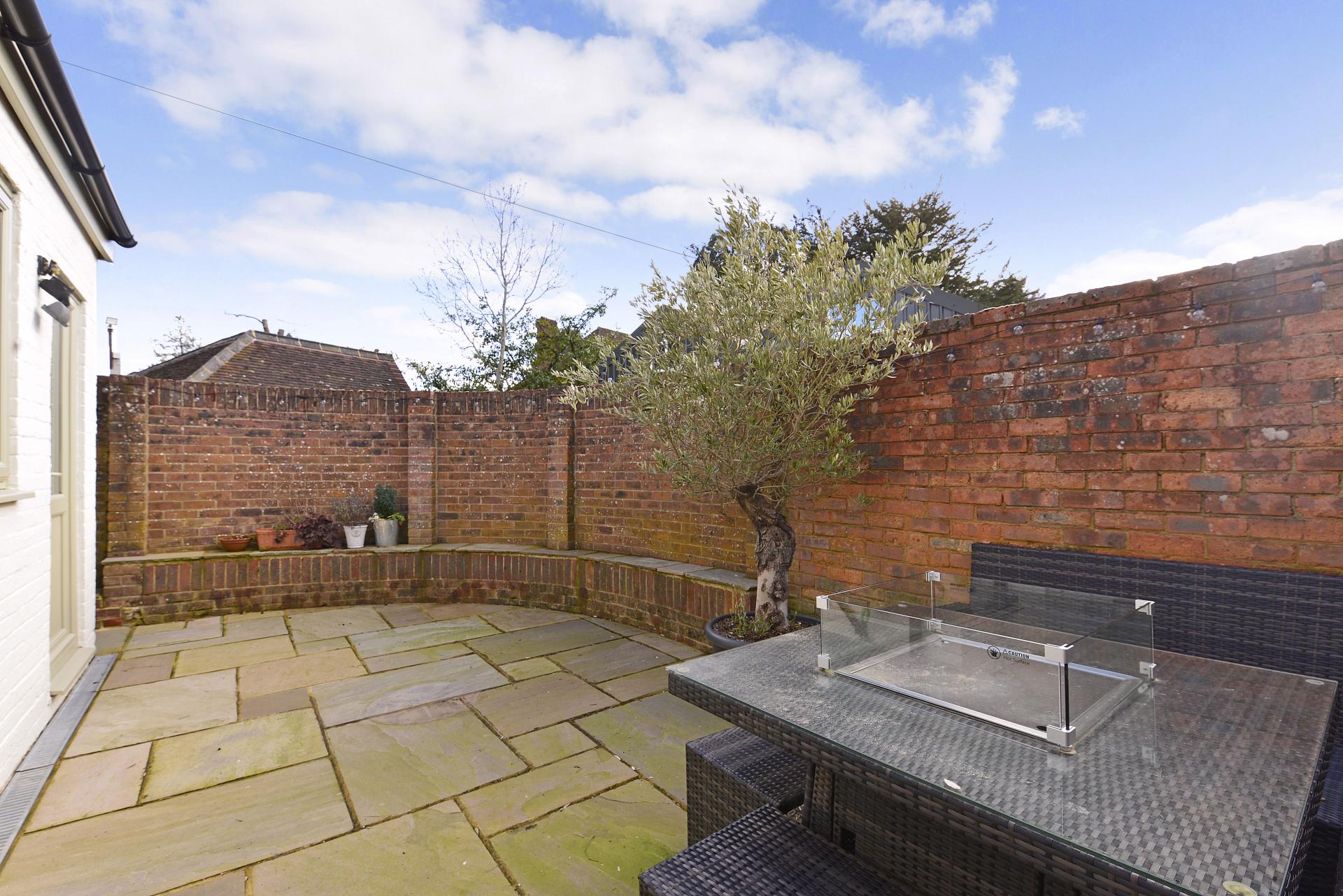 3 bedroom House for sale in Cranleigh