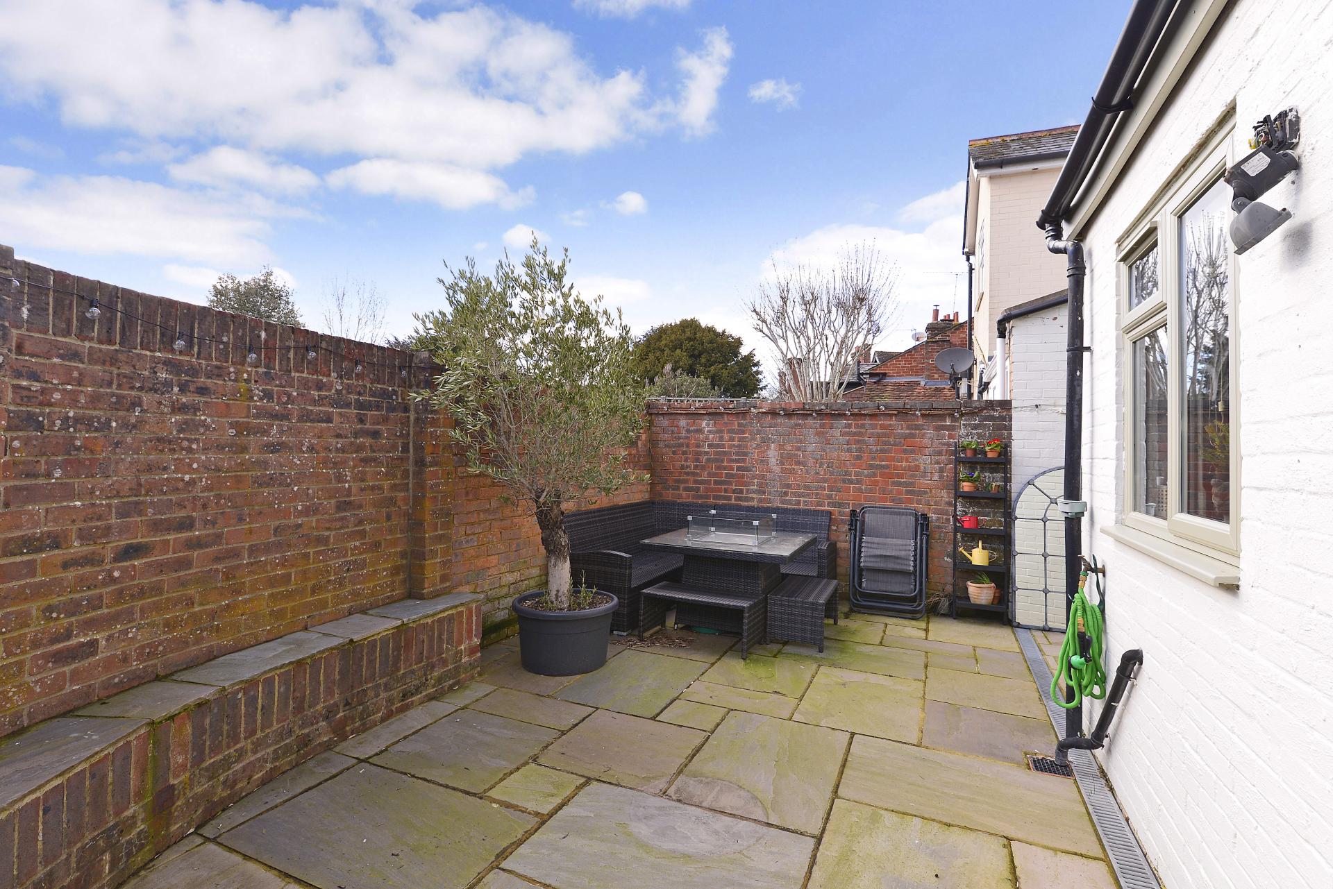 3 bedroom House for sale in Cranleigh