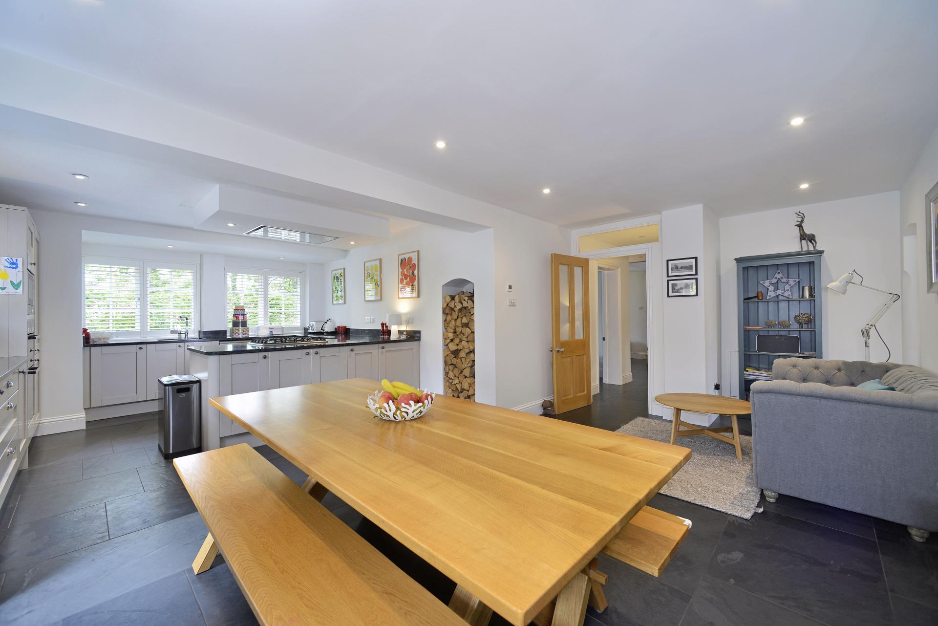5 bedroom House for sale in Cranleigh