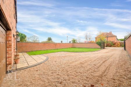3 Grange Court PH-26.jpg
