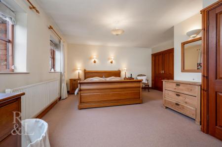 3 Grange Court PH-50.jpg