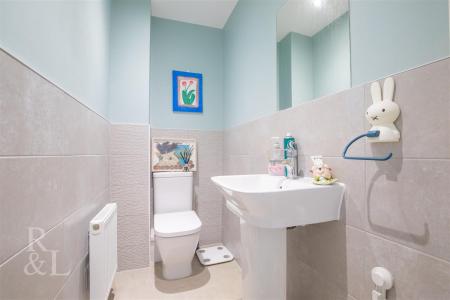 6 Fowler Road (15).jpg