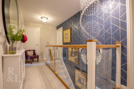 9 Fowler Road (27).jpg