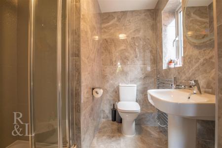 9 Fowler Road (2).jpg