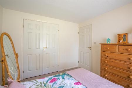 2 Gardens Court (6).jpg