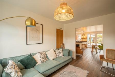 15 Medina Drive (6).jpg