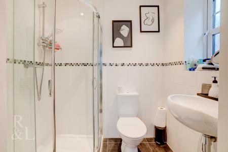 8A Edwald Road (17).jpg