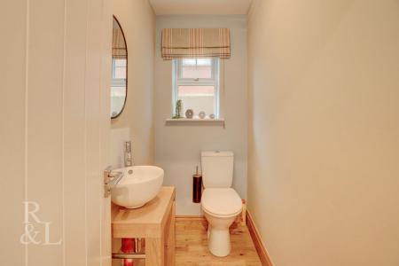 8A Edwald Road (15).jpg