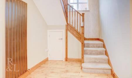 8A Edwald Road (25).jpg