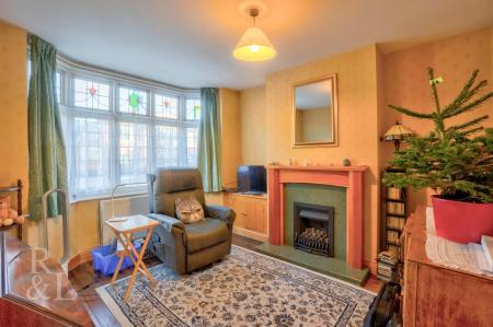 63 Sherwood Rise (9).jpg