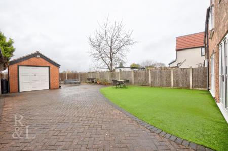 30 Eton Road (8).jpg