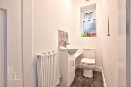 30 Eton Road (18).jpg