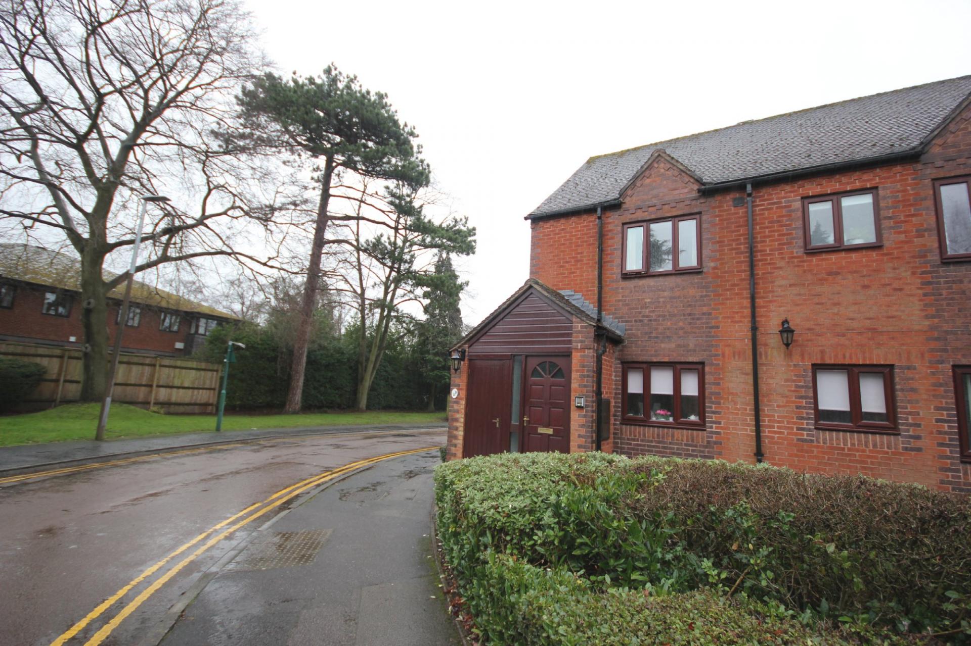 2 bedroom Apartment for sale in Solihull