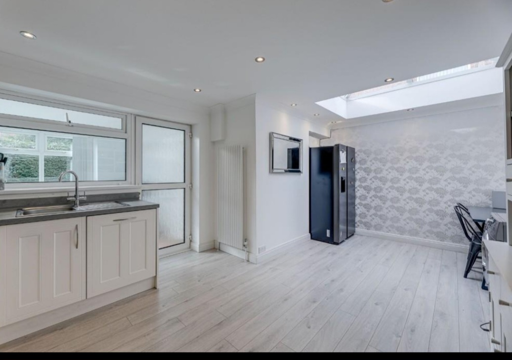 4 bedroom Detached House for sale in Solihull