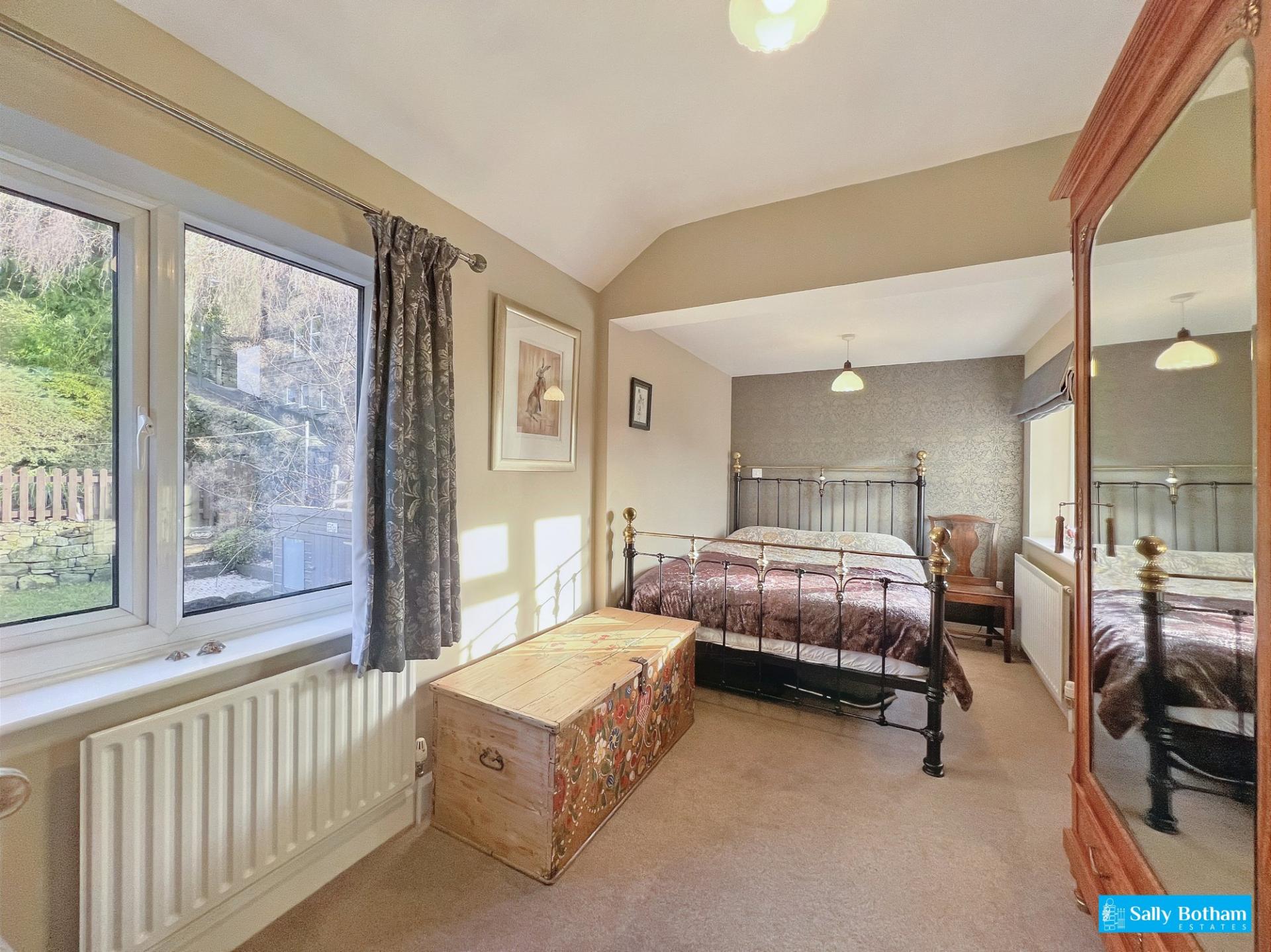 3 bedroom SemiDetached House for sale in Matlock
