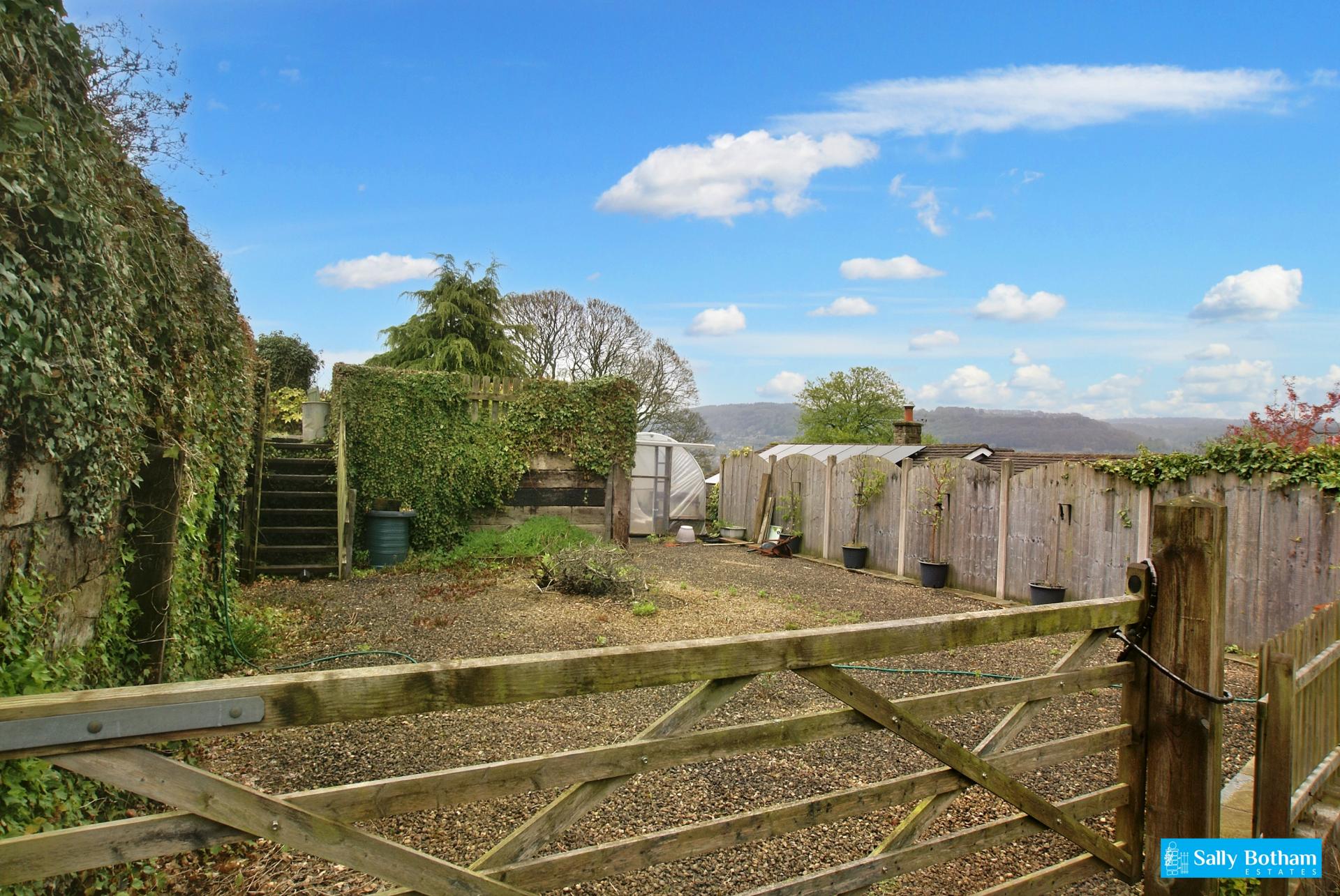 4 bedroom Detached House for sale in Matlock