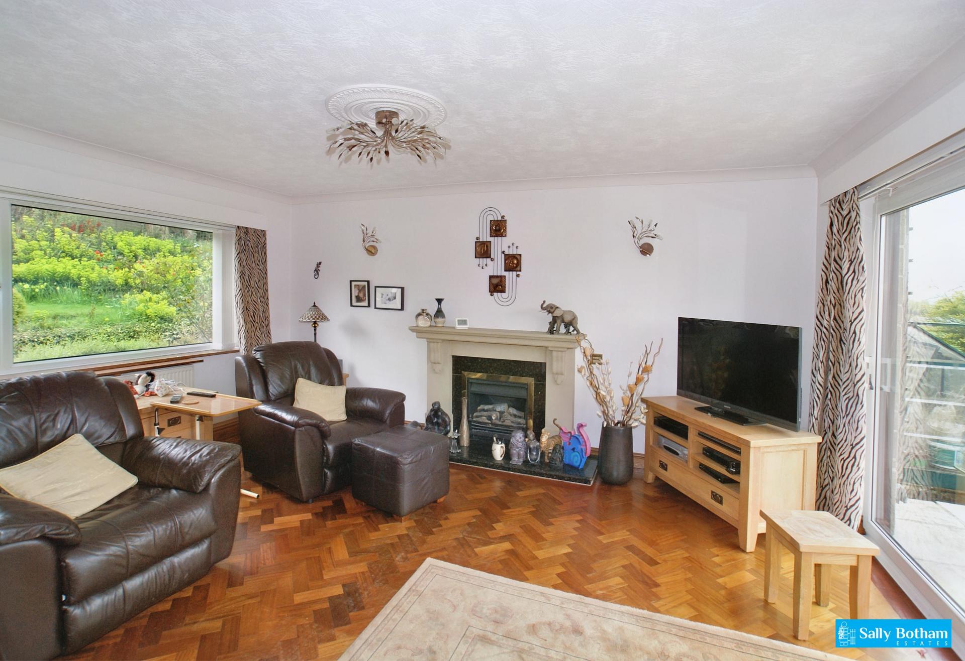 4 bedroom Detached House for sale in Matlock