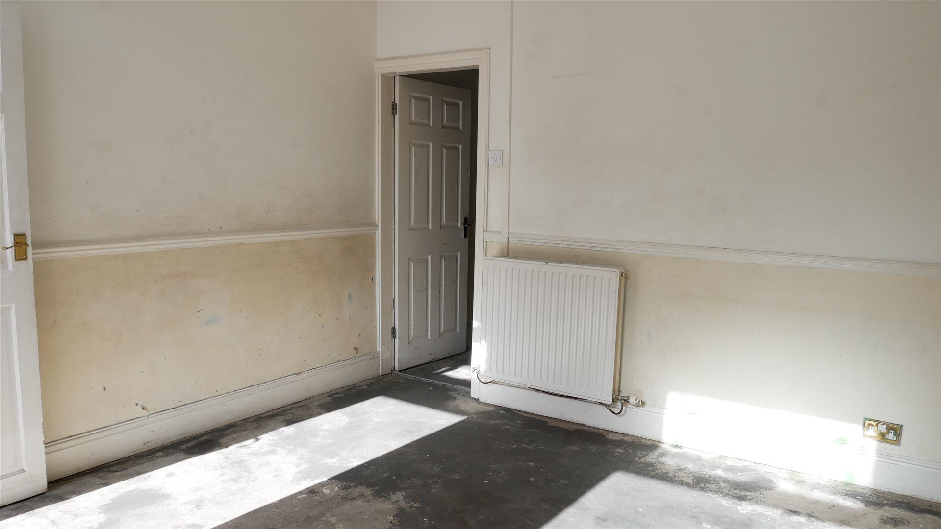 2 bedroom Terraced House for sale in Manchester
