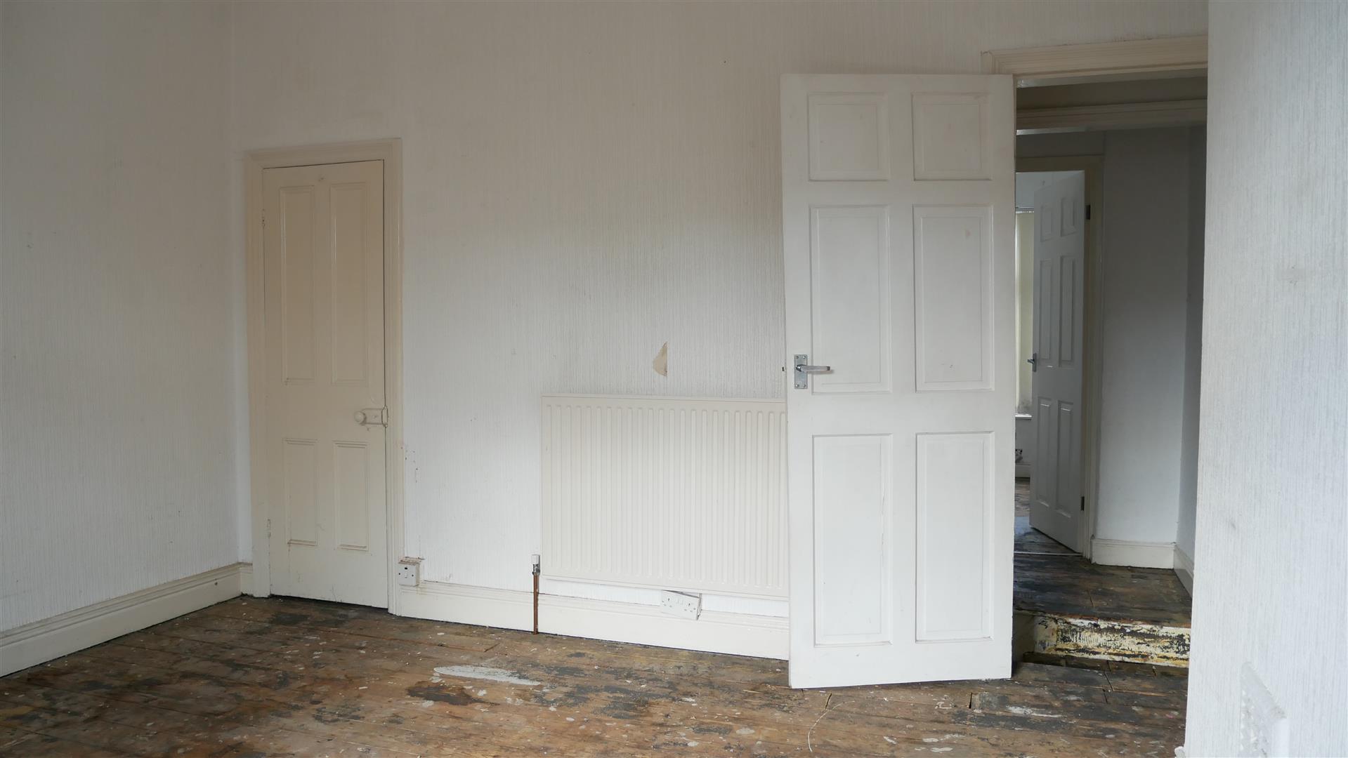 2 bedroom Terraced House for sale in Manchester