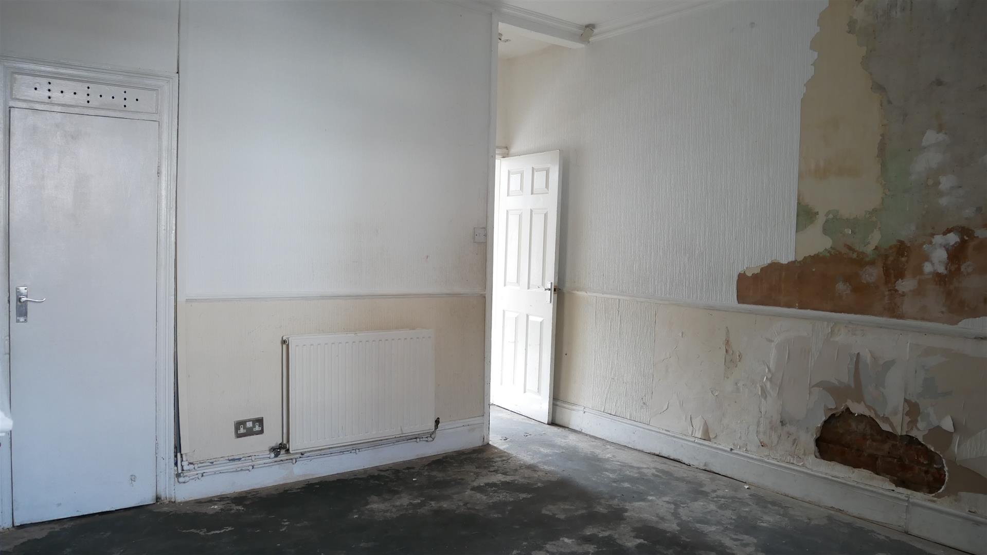 2 bedroom Terraced House for sale in Manchester