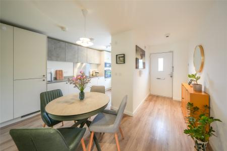 Kitchen/Dining Area