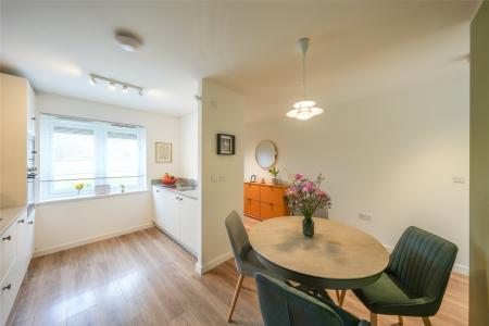 Kitchen/Dining Area