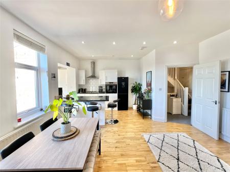 Dining Kitchen