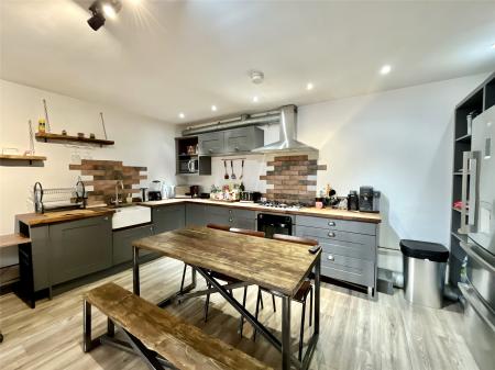 Dining Kitchen