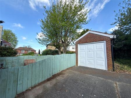 Detached Garage