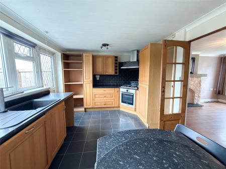 Breakfasting Kitchen