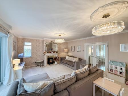 Reception/Bedroom