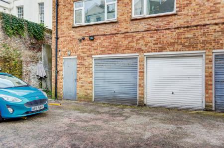 garage2