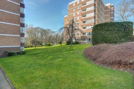 externalgardens2