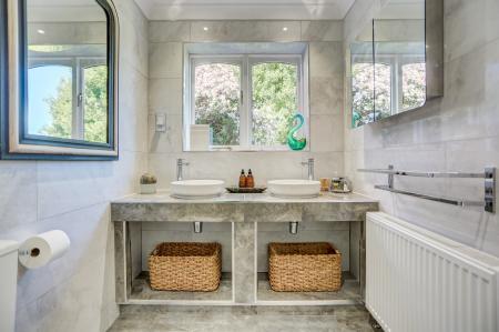 bathroom2