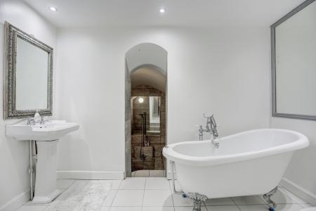 bathroom2