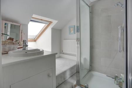 ensuite2