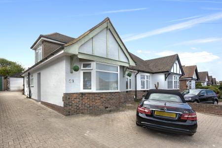 81larkfieldway02copy