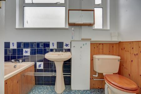 bathroom2
