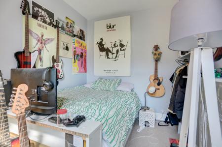 bedroom2