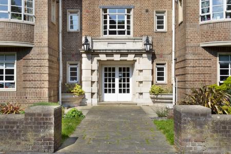4harewoodcourt12