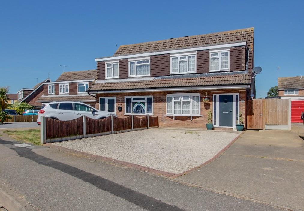 3 bedroom SemiDetached House for sale in ClactonOnSea