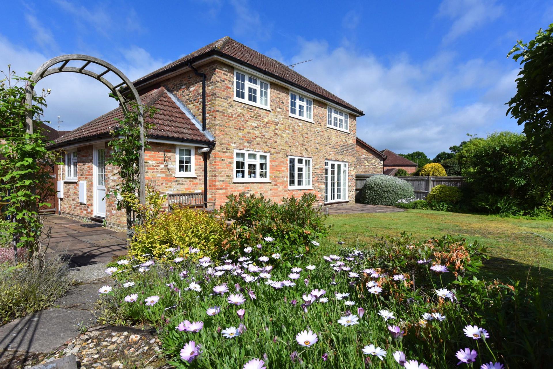 4 bedroom Detached House for sale in Blackwater