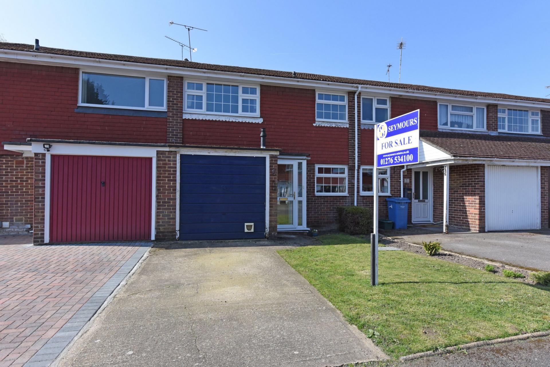 3 Bedroom Terraced House For Sale In Camberley