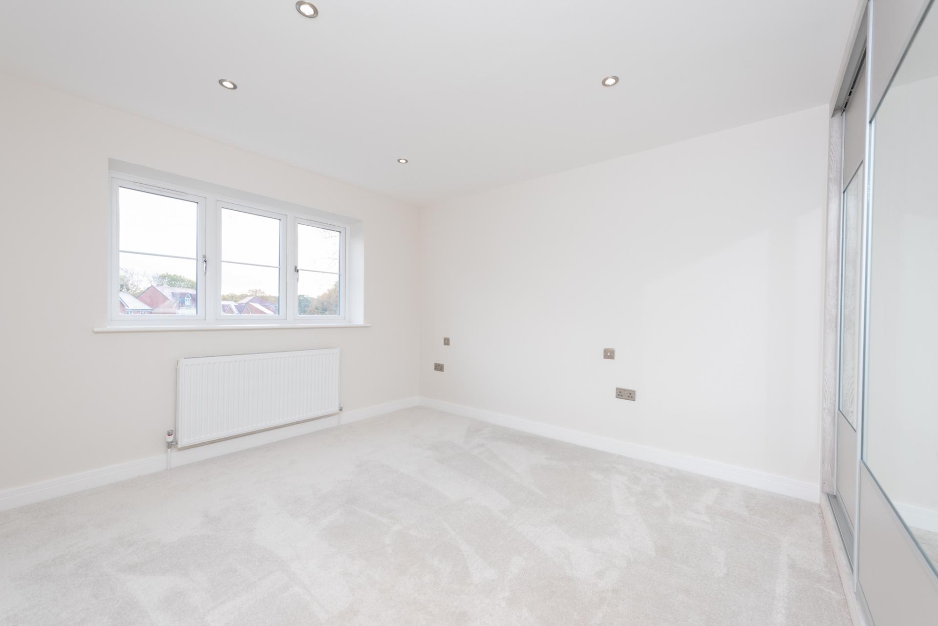 3 bedroom Detached House for sale in Sandhurst