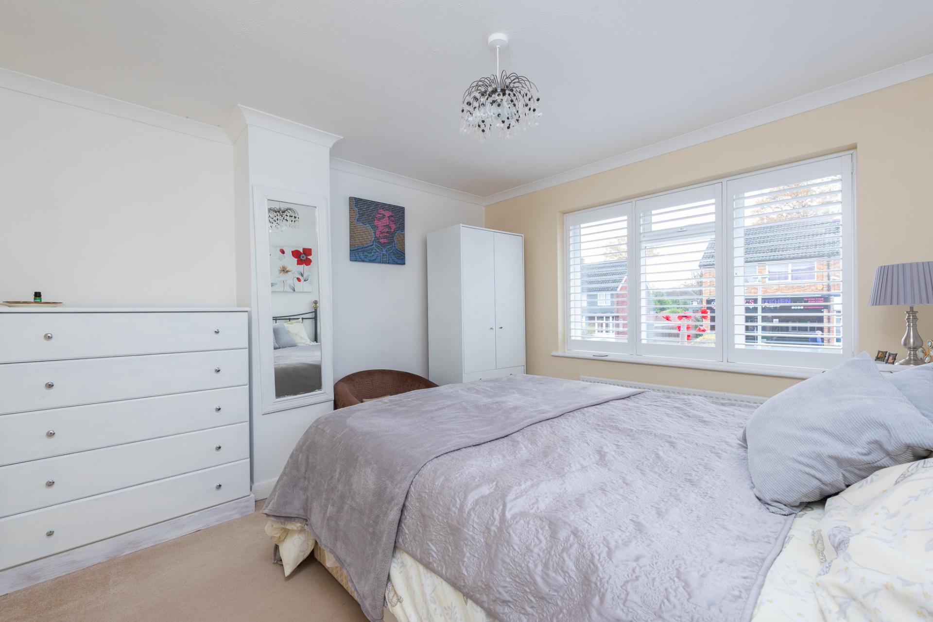 3 bedroom SemiDetached House for sale in Crowthorne